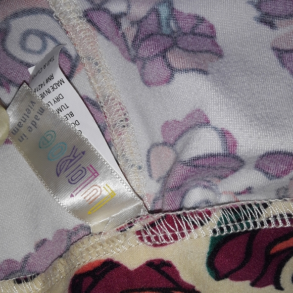 Lularoe tc rose print leggings. - Picture 6 of 13